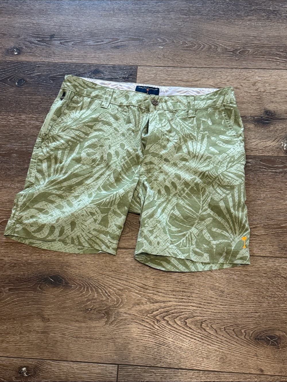Margaritaville green shorts 30‎
